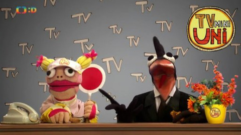 TvMiniUni - 26/38 Z čeho se vyrábí lidské tělo? Proč nám rostou vlasy? Proč jsou nehty tak tvrdé a z čeho vznikají? Proč klukům rostou vousy a holkám ne?