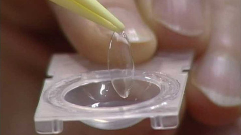 Na pomoc životu - Kontaktní čočky