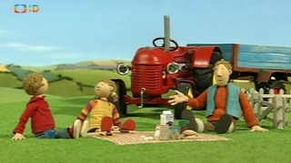 Červený traktůrek