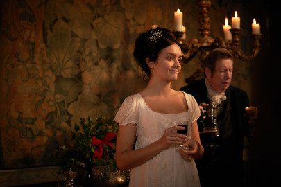 Jarmark marnosti - 2/7 Slečna Sharpová si nachází přátele