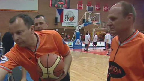 Basketbal - ČEZ Basketball Nymburk - Geofin Nový Jičín