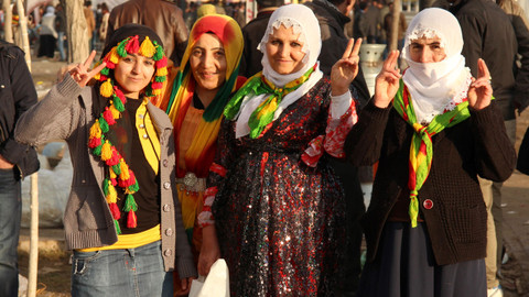 Nahoru a dolů Hedvábnou stezkou - 2/7 Mezi tanky a minarety