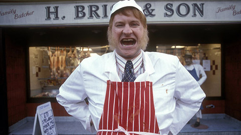 Liga gentlemanů - 5/6 Láska přichází do Royston Vasey