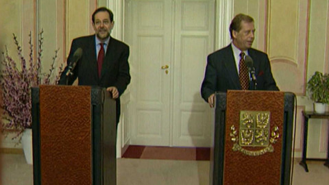 Archiv ČT24 - Šestkové dubny