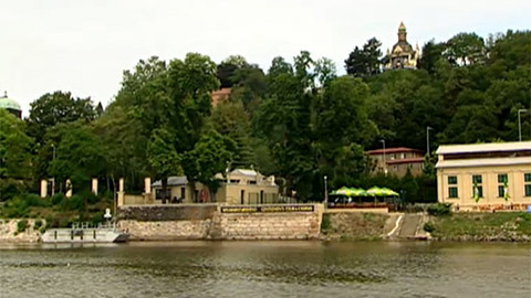 Po stopách - Do Prahy 7 za Pepi Bicanem