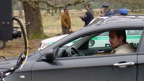 Černá sanitka - 9/15 Sama v autě