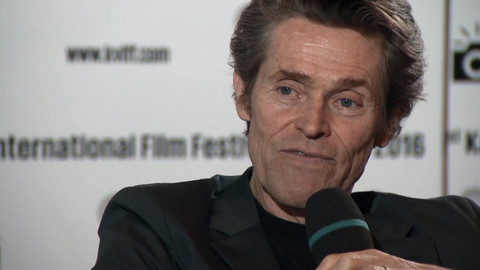 Na plovárně - Willem Dafoe