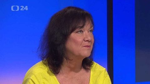 90’ ČT24 - Povinné překlady cizích názvů?