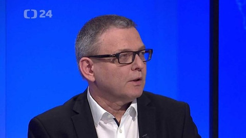 90’ ČT24 - Odklad Brexitu?