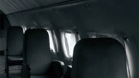 Příběhy železné opony - 26/39 Dakoty míří na Západ