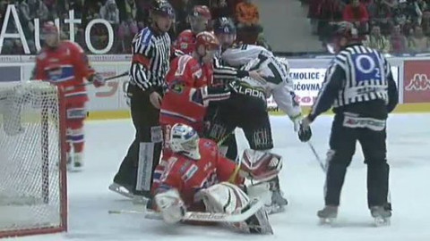 Buly hokej - HC Energie Karlovy Vary - HC Mountfield