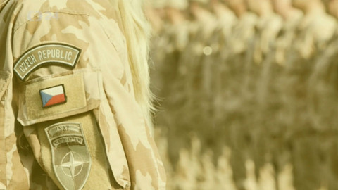 Mimořádné pořady ČT24 - Sebevražedný atentátník zabil v Afghánistánu tři české vojáky