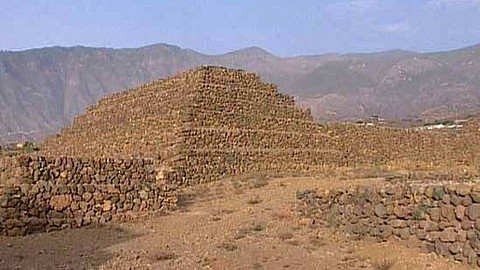 Neznámá země - 3/9 Pyramidy na Kanárských ostrovech?