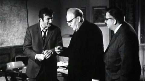 Bližní na tapetě - Zeď