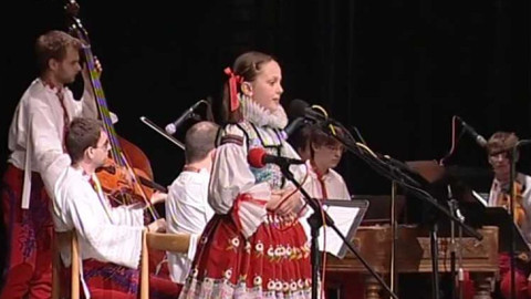 Folklorika - To moje hrdélko je jak ta hrkávka