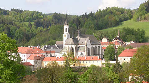 Lapidárium - Příběh perlového ornátu