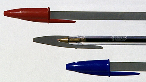 Design - 5/17 Kuličkové pero BIC Cristal, jednoduchost do každé ruky