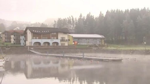 Nedej se! - Výstavba na Hruštickém poloostrově na Lipně