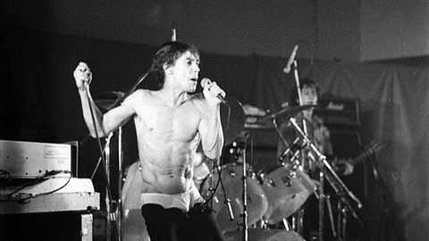 From the Basement ll - Epizoda 5/6