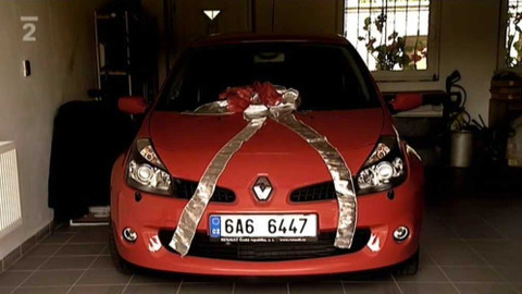 Zbytečné úrazy - 1/5 Dárek k osmnáctinám