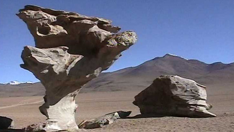 Objektiv - 14. srpna 2005