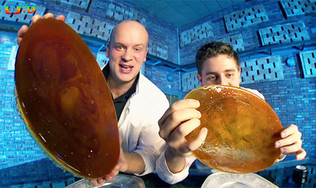 Lovci záhad - Zasklená záhada