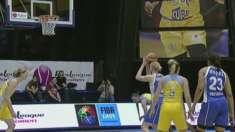 Evropská liga v basketbalu - ZVVZ USK Praha - Ros Casares Valencie