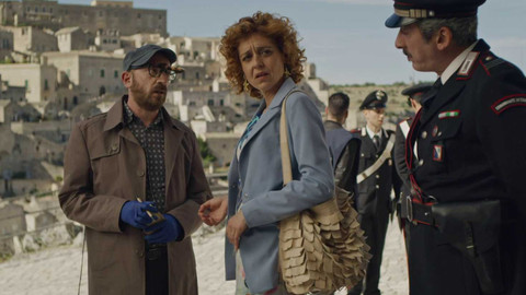 Vyšetřuje Imma Tataranni - Dvojí život pana E. - 1. část