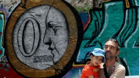 Mimořádné pořady ČT24 - Speciál Horizontu o řeckém referendu