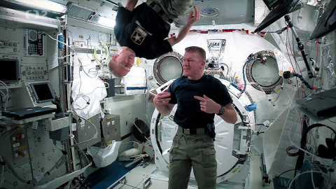 Dobrodružství vědy a techniky - Astronauti v kosmu - výzvy každodenního života