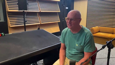 Background ČT24 - Martin Fendrych