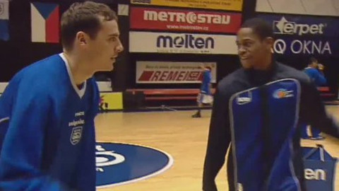 Basketbal - USK Praha - BC Kolín