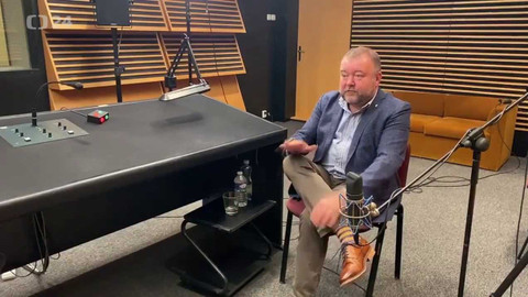 Background ČT24 - Miroslav Karas