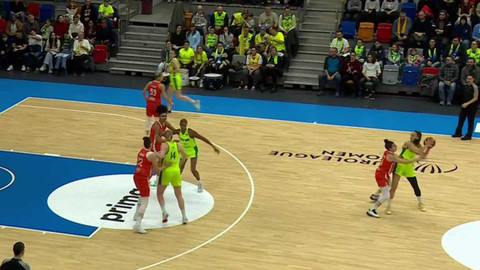 Evropská liga v basketbalu - ZVVZ USK Praha - Beretta Famila Schio