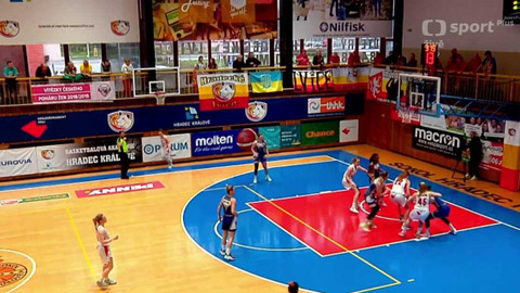 Basketbal - Sokol Hradec Králové - Levhartice Chomutov