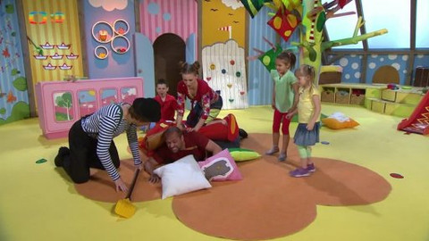 Hýbánky - Pásla děvečka páva