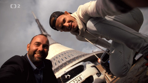 Auto Moto Revue - Staronová značka DS - hybrid versus diesel