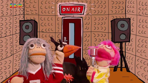 TvMiniUni - 6/17 Jak fungujou elektrický kytary? Proč traktory mají velké kolo vzadu a vpředu malý?