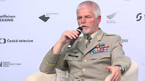 Broumovské diskuse - Hrdinství a odvaha dnes