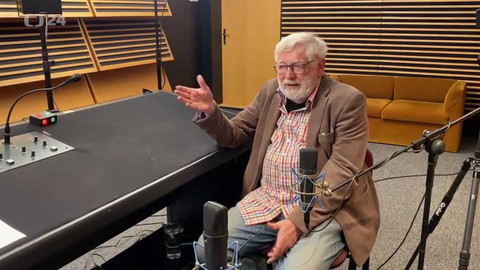 Background ČT24 - Josef Klíma