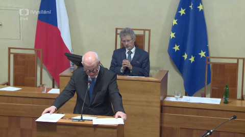 Záznam z jednání schůze Senátu PČR - 27. srpna