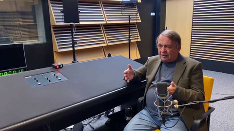 Background ČT24 - Libor Dvořák