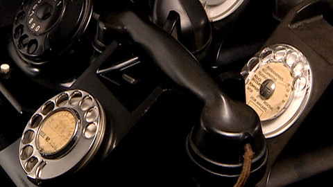 Design - 3/17 Bakelitový telefon, telefonní revoluce