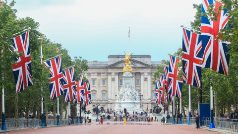 Skvosty světového stavitelství - Paláce