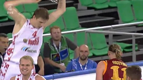 ME v basketbalu 2009 Polsko - Rusko - Makedonie