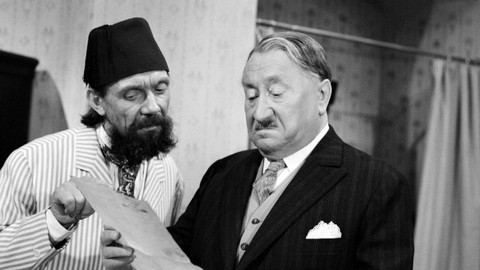 Hříšní lidé Města pražského - 9/13 Turecké náušnice