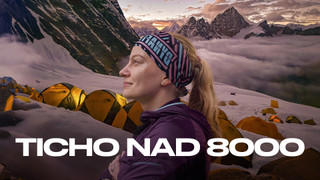 Ticho nad 8000