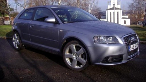 Auto Moto Revue - 15. dubna 2006