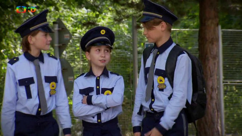 Dětská dopravní policie - Kluk v červené kšiltovce