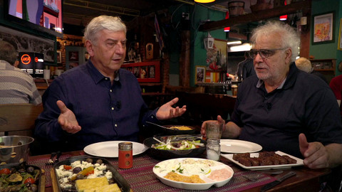 Vůně kuchyně s Miroslavem Donutilem - 1/7 Vůně albánské kuchyně s Miroslavem Donutilem